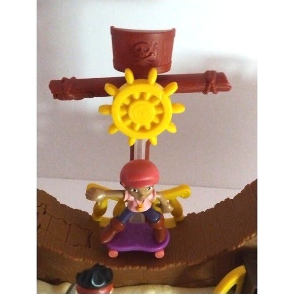 Fisher-Price Jake and The Never Land Pirates: Skate Park Playset - Picture 13 of 14